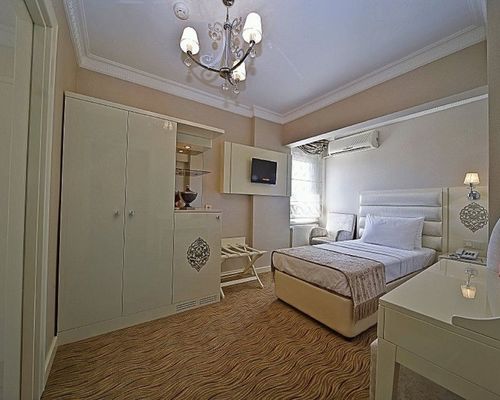 Q Inn Hotel - Стамбул - фото 3