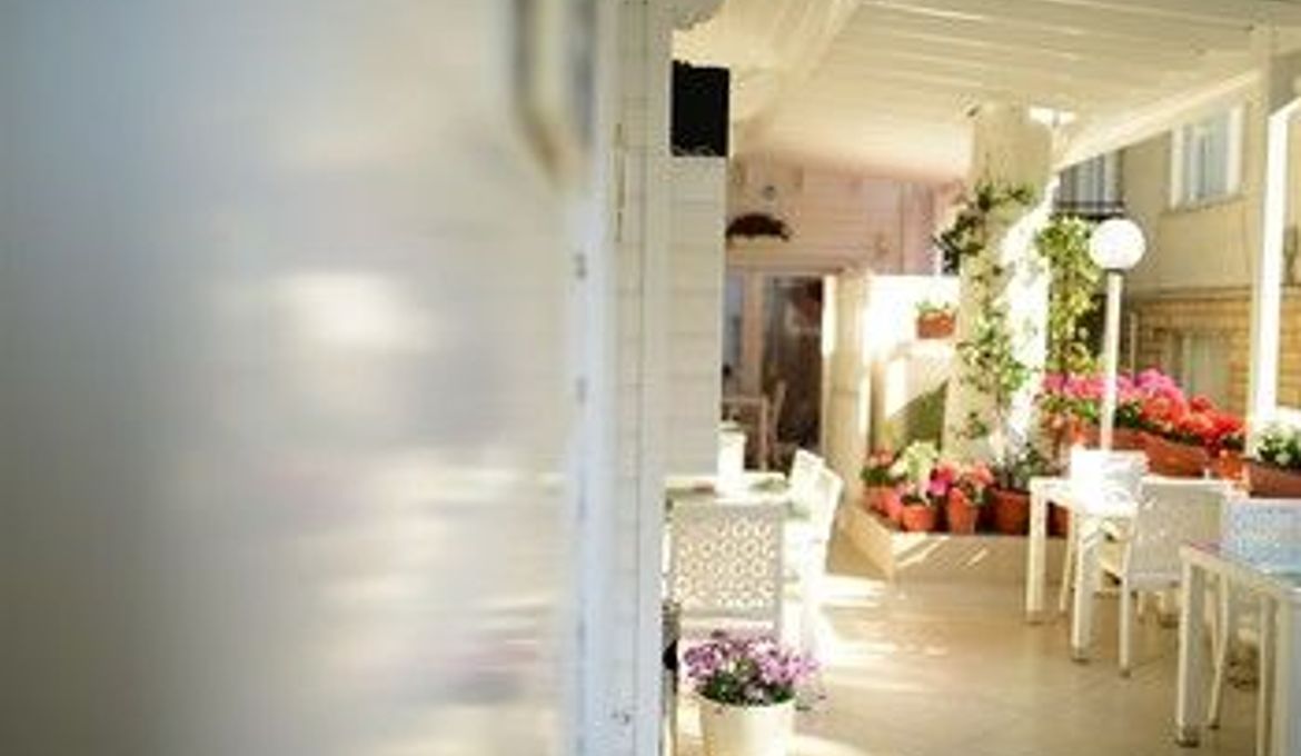 White Palace Otel
