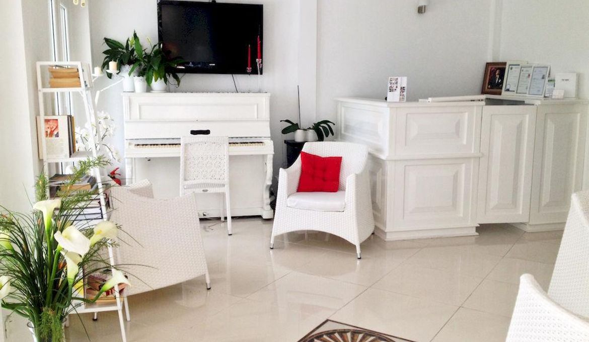 White Palace Otel
