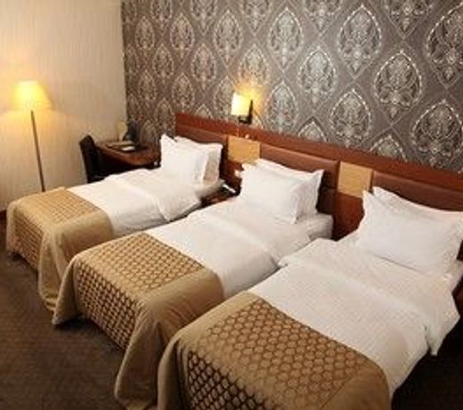 Armis Hotel