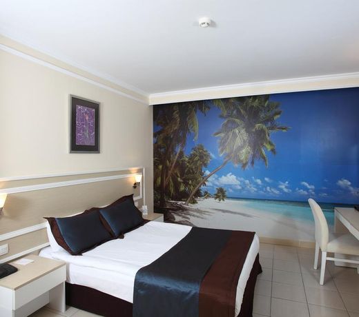 Royal Arena Hotel & Resort Spa