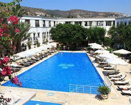 DoubleTree by Hilton Bodrum Marina Vista, Turkey - Бодрум - фото 1