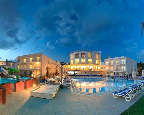 Bodrum Beach Resort - Гюмбет - фото 24