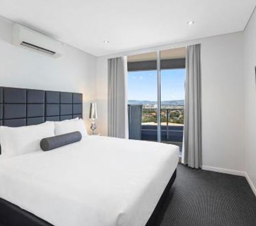 Meriton Suites Broadbeach