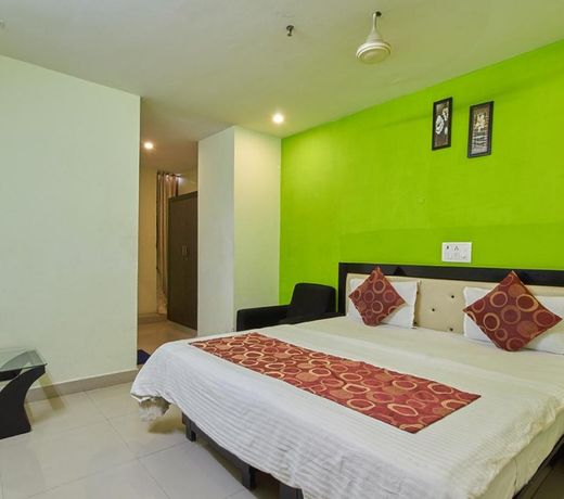 OYO 11966 Grand Euro Park Hotel