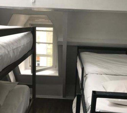 Heroes Hotel