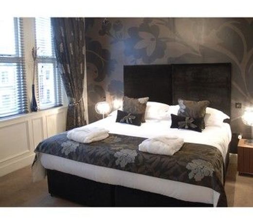 The Townhouse Hotel