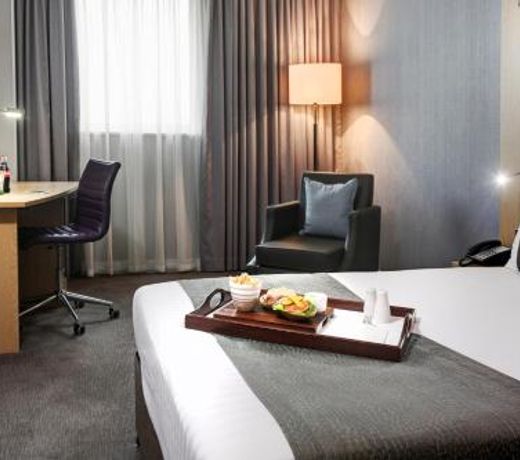 Holiday Inn London Luton Airport, an IHG Hotel