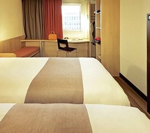 ibis London Luton Airport