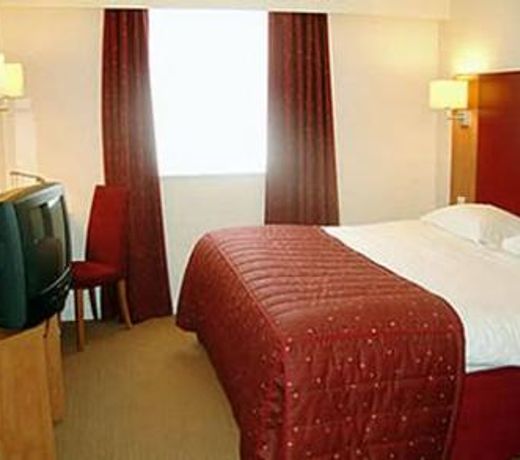 Premier Inn Luton Town Centre
