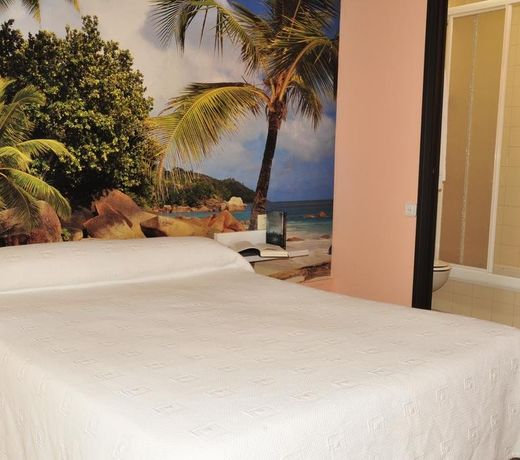 Hostal Sol