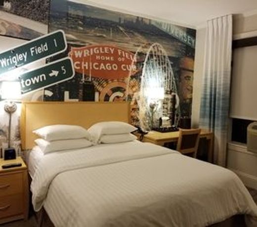 Hotel Versey Days Inn by Wyndham Chicago