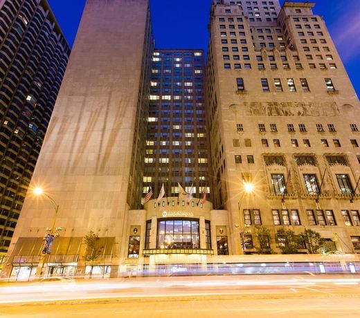 InterContinental Chicago Magnificent Mile, an IHG Hotel