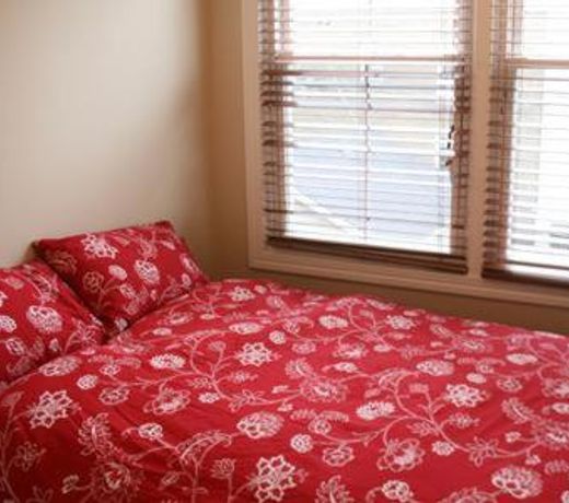 Roscoe Village Guesthouse