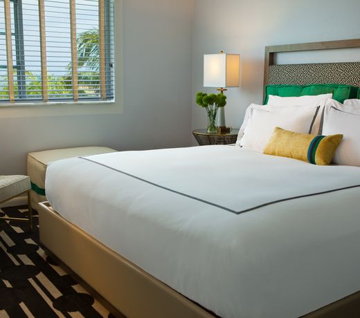 Kimpton Surfcomber Hotel, an IHG Hotel