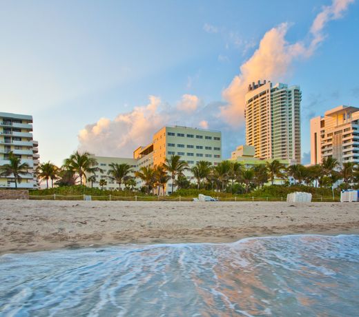 Holiday Inn Miami Beach-Oceanfront, an IHG Hotel