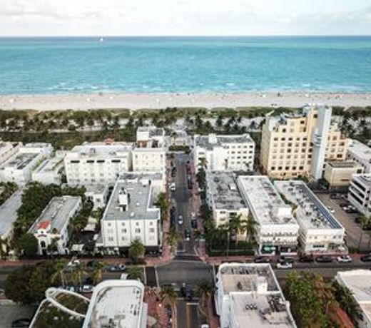 South Beach Plaza Villas
