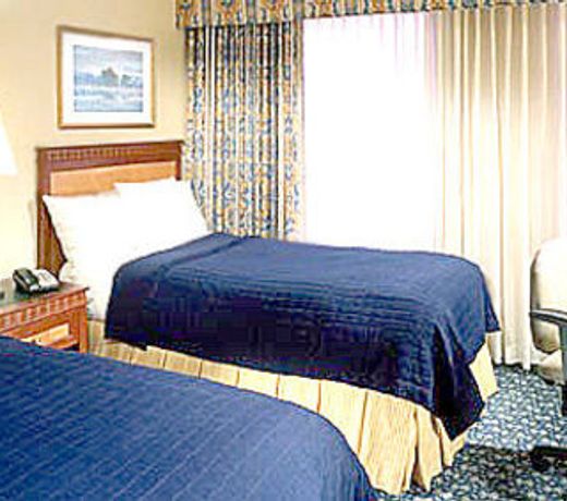 DoubleTree Suites by Hilton Hotel Boston - Cambridge