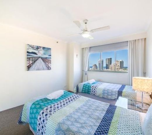 The Meriton Apartments on Main Beach