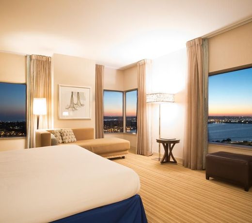 Hilton San Diego Bayfront