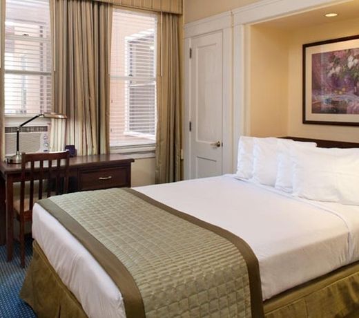 Ramada by Wyndham San Diego Gaslamp Convention Center