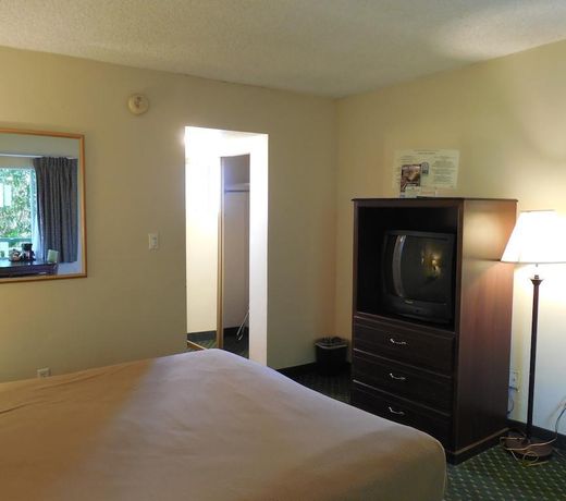 Legacy Resort Hotel & Spa