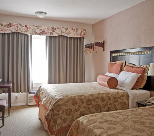 Harborview Inn & Suites-Convention Center-Airport-Gaslamp-Seaworld-Zoo-Balboa Park