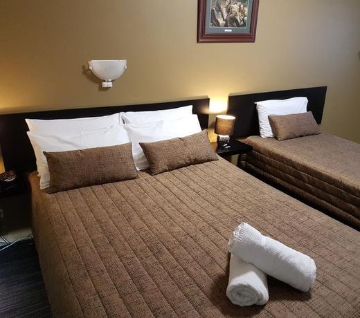 Gold Coast Airport Motel - Only 300 Meters To Airport Terminal