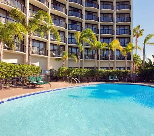 Hilton San Diego Airport/Harbor Island