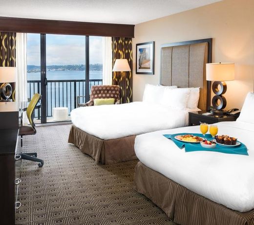 Hilton San Diego Airport/Harbor Island
