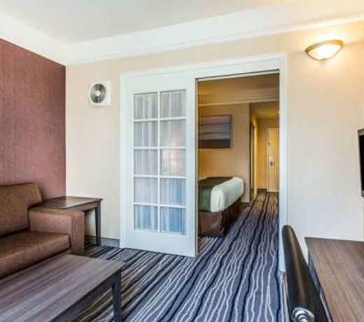 Quality Suites San Diego SeaWorld Area