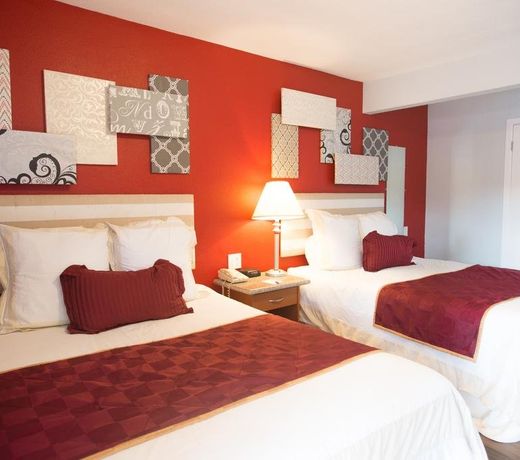 Ramada by Wyndham near SeaWorld / Mission Beach