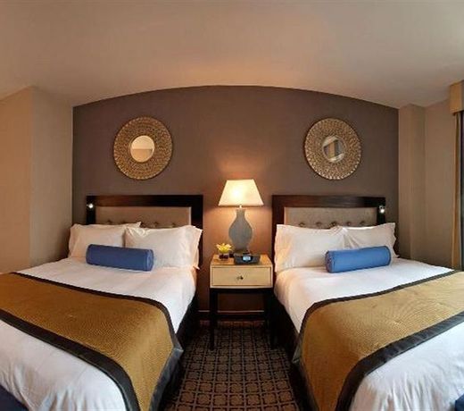 Latham Hotel