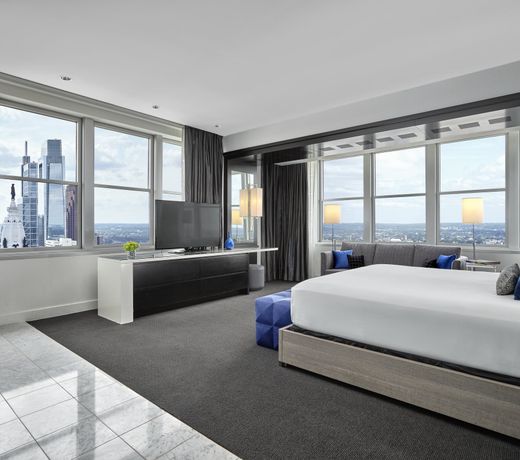 Loews Philadelphia Hotel