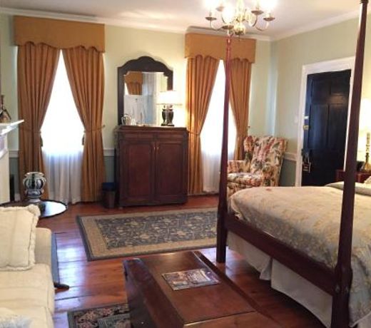Morris House Hotel