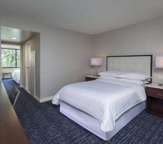 Sheraton Suites Philadelphia Airport