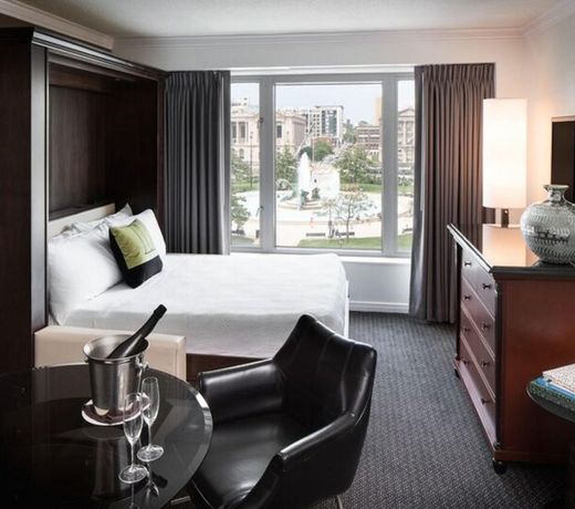 The Logan Philadelphia, Curio Collection by Hilton