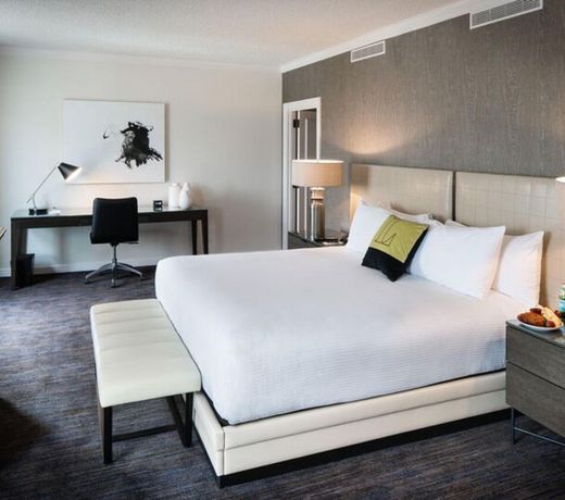 The Logan Philadelphia, Curio Collection by Hilton