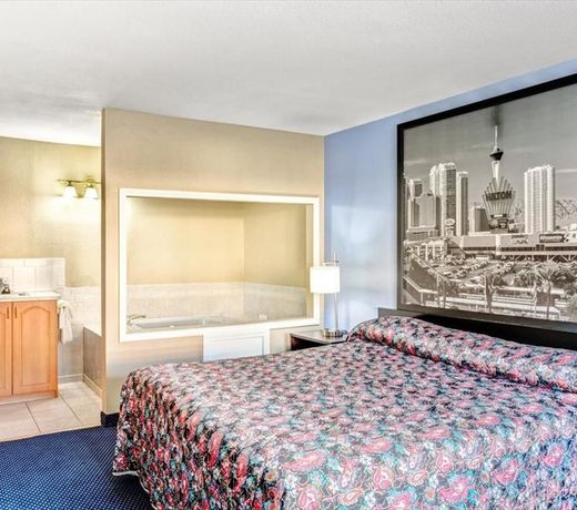 Super 8 by Wyndham Las Vegas Nellis AFB Area