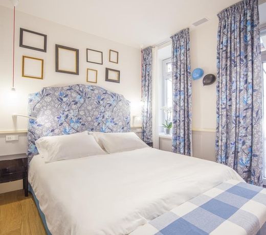 Cinque Rooms