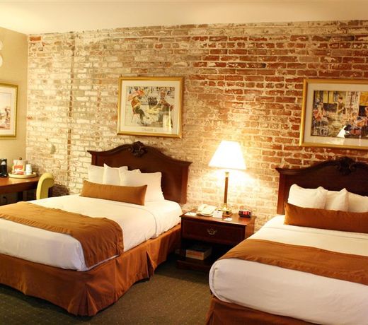 Best Western Plus St. Christopher Hotel