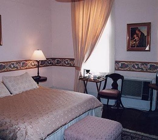 Fairchild House Bed & Breakfast