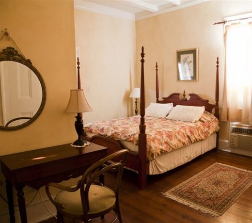 Fairchild House Bed & Breakfast
