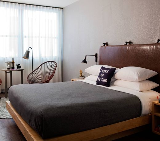 MOXY New Orleans Downtown/French Quarter Area