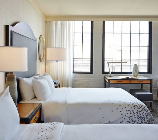 Renaissance New Orleans Arts Warehouse District Hotel