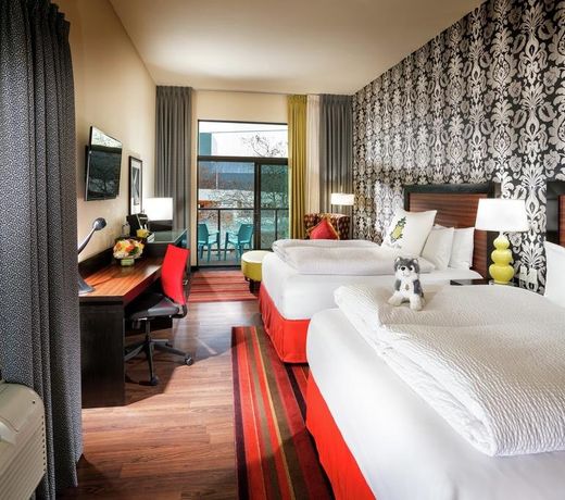 Staypineapple, The Maxwell Hotel, Seattle Center Seattle