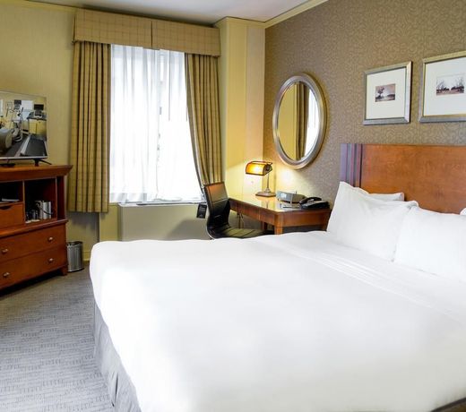 Executive Hotel Pacific