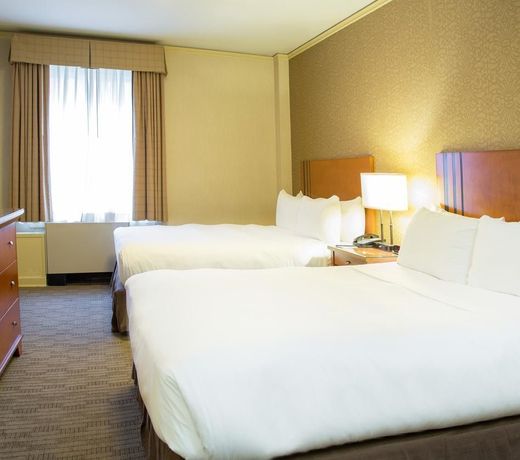 Executive Hotel Pacific