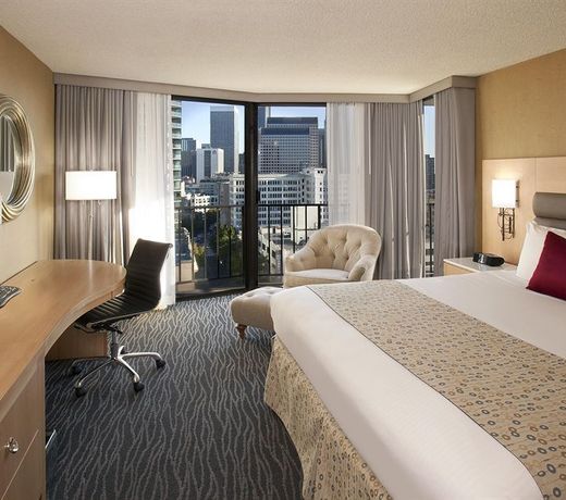 Warwick Seattle
