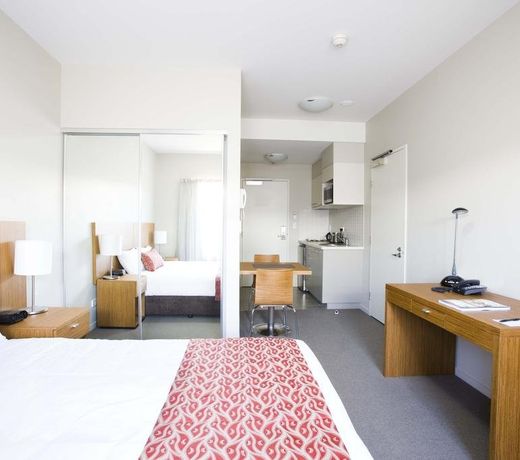 Gladstone Downtown Central Apartment Hotel